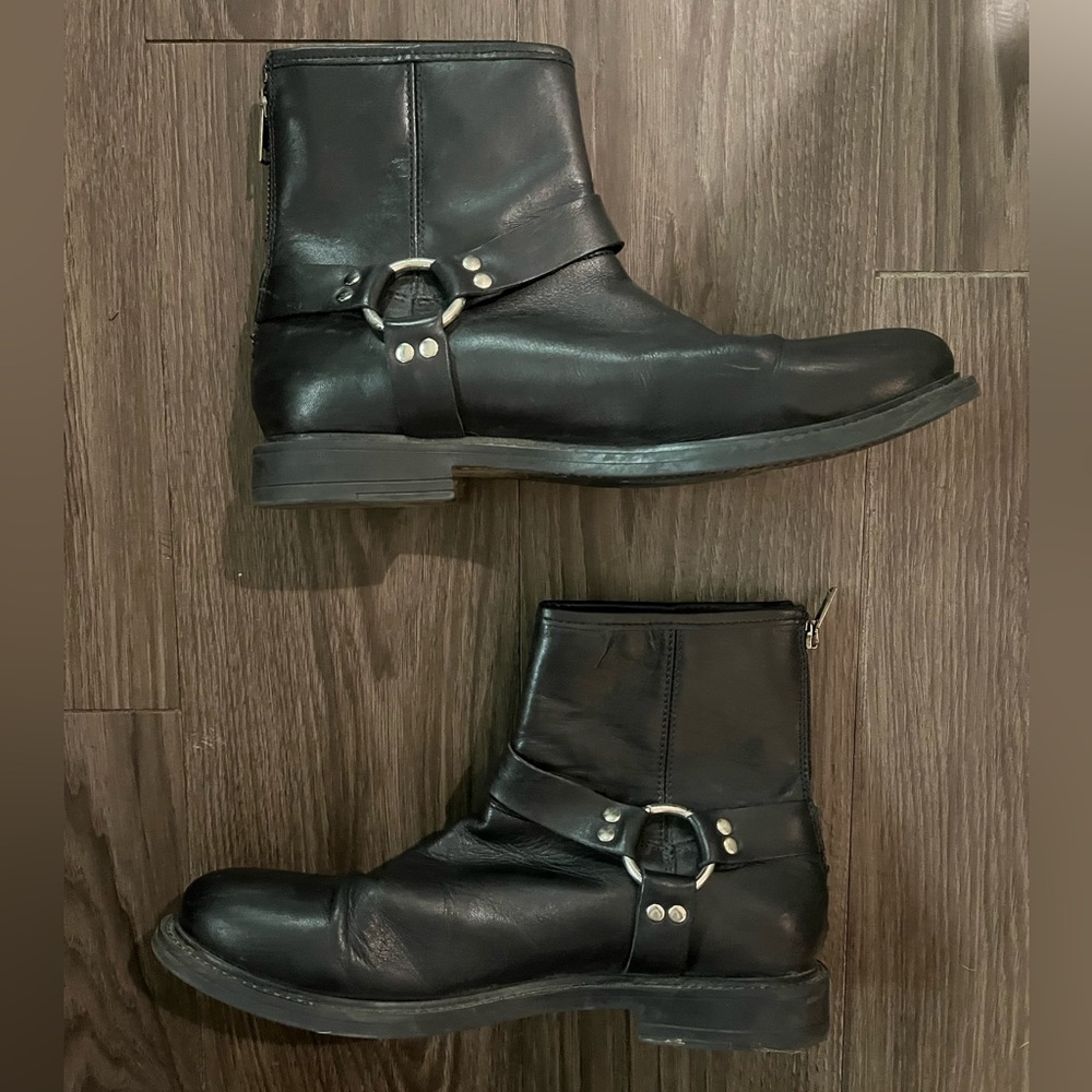 Genuine leather Avelinni boot